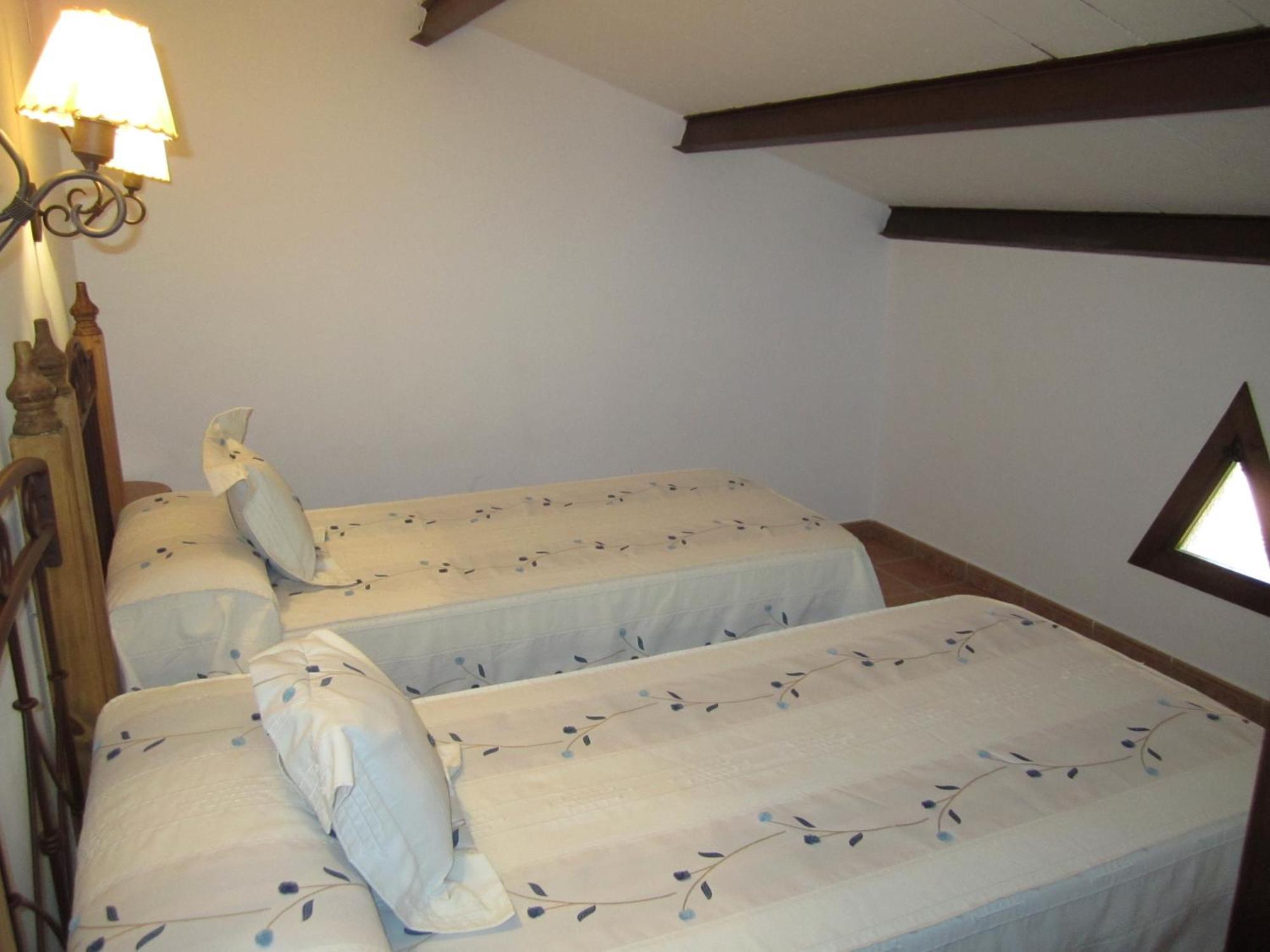 Posada El Camino Almonaster อัลโมนาสแตร์ ลา เรอัล ภายนอก รูปภาพ