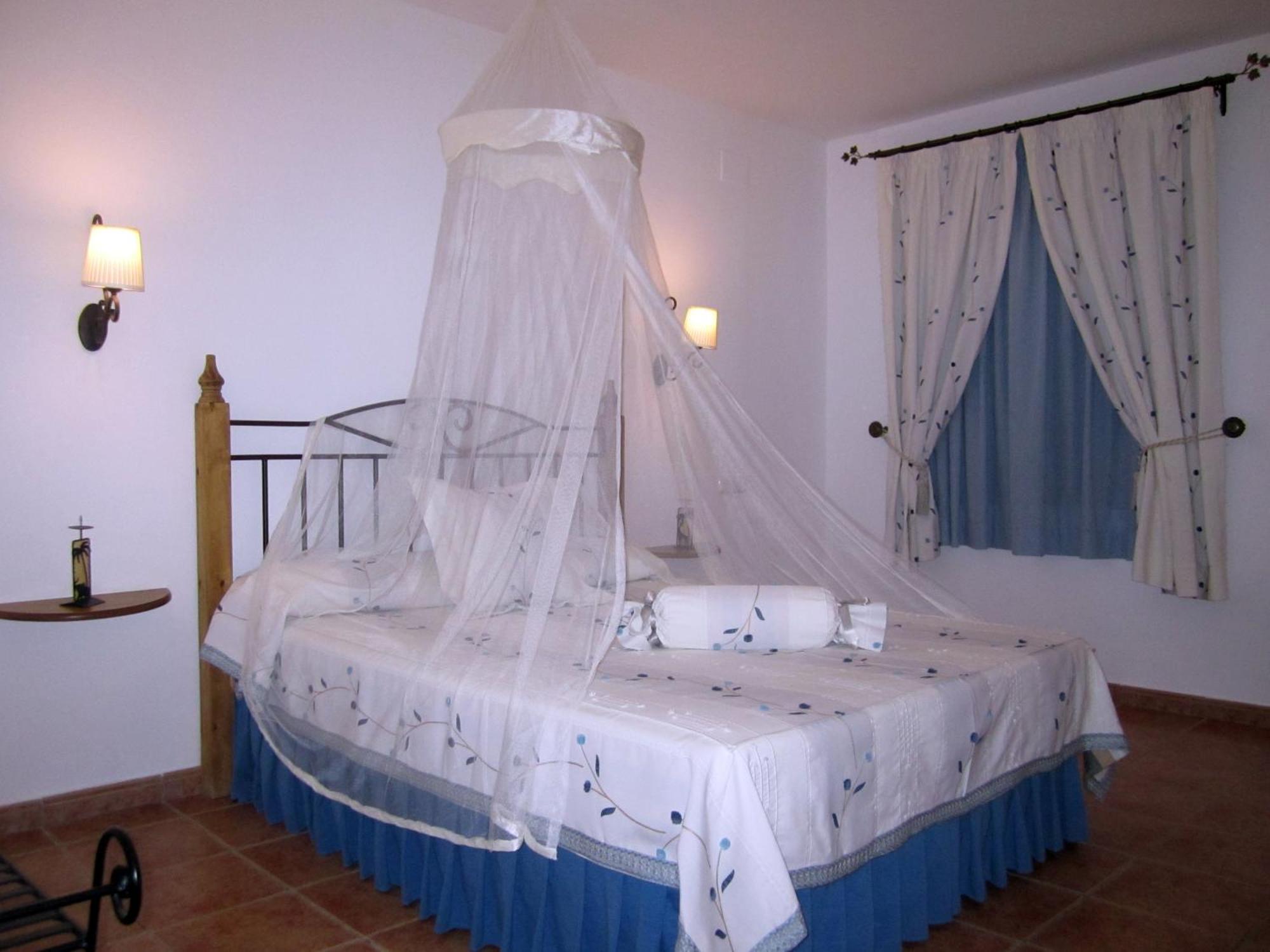 Posada El Camino Almonaster อัลโมนาสแตร์ ลา เรอัล ภายนอก รูปภาพ